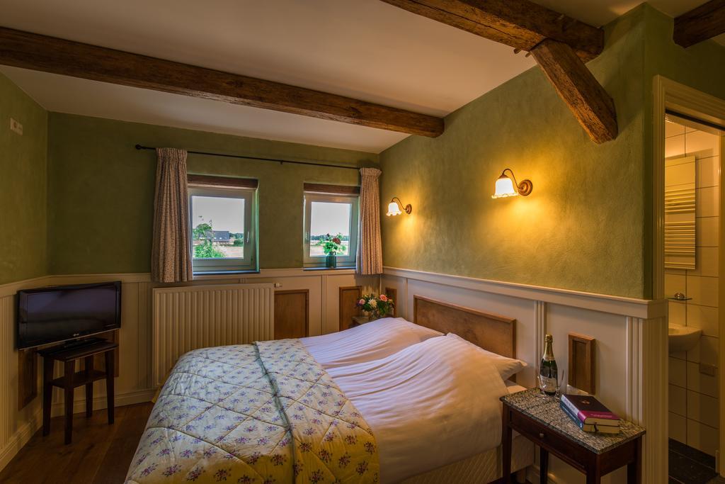 Auberge De Smockelaer Heijenrath Phòng bức ảnh